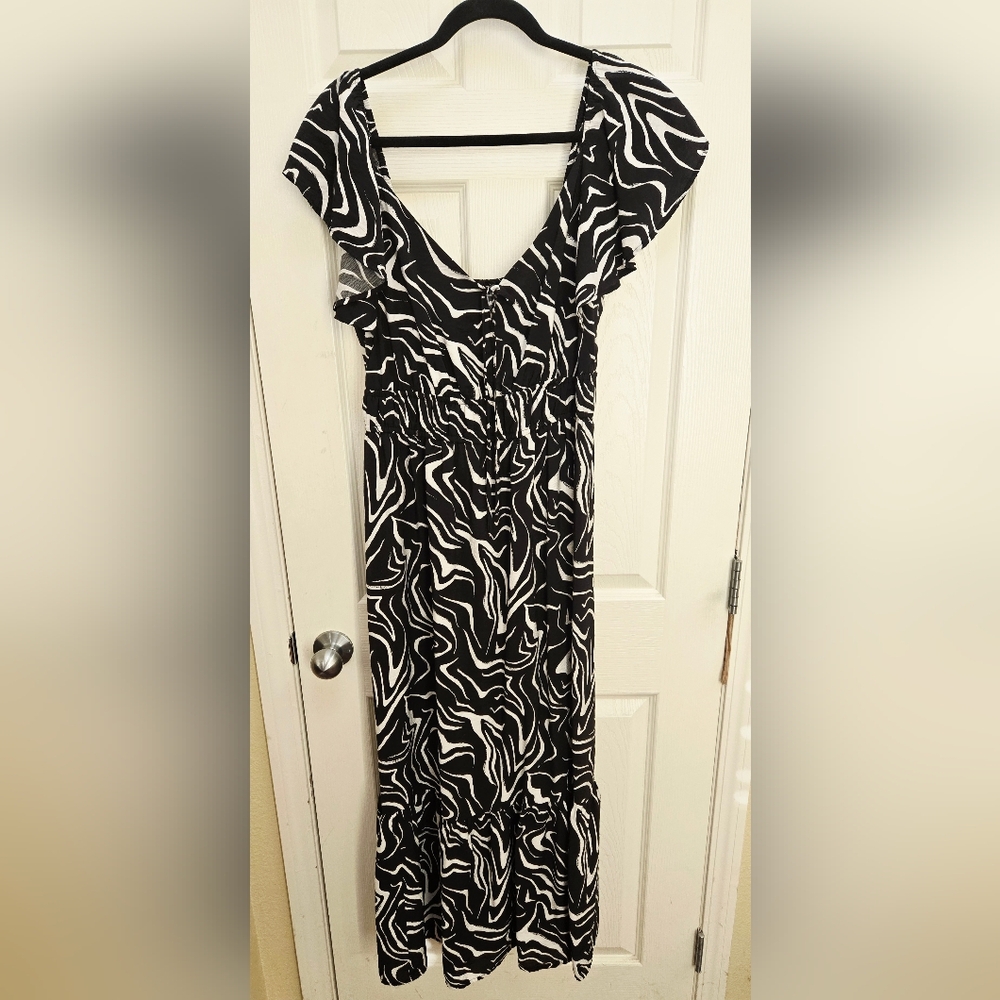 Nine West Flutter Sleeve Maxi Dress
